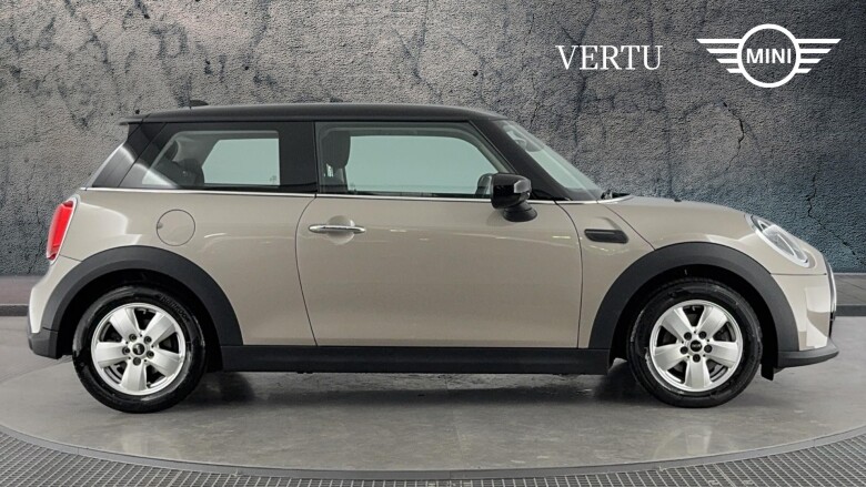 MINI Hatchback 1.5 Cooper Classic 3dr Auto [Comfort/Nav Pack] Petrol Hatchback